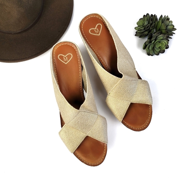 Madeline Adonis Wedge Sandals Metallic Gold - Picture 1 of 9